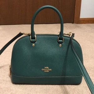 Coach hunter green mini Sierra cross body